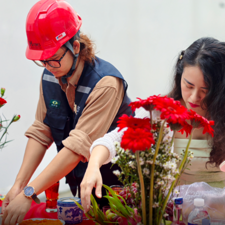 MIBAO'S MODERN COASTAL HOUSE