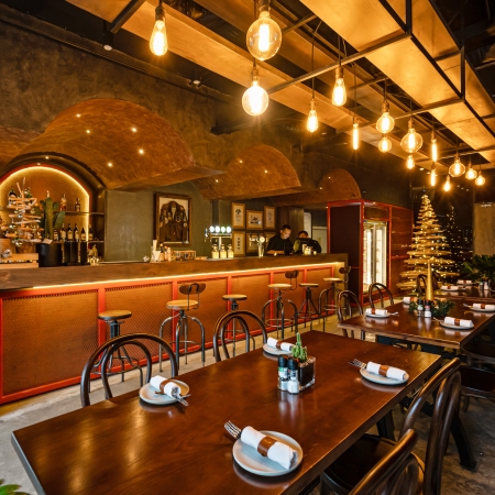 CORNER 308 GRILL & BAR