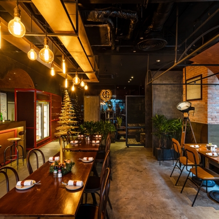 CORNER 308 GRILL & BAR