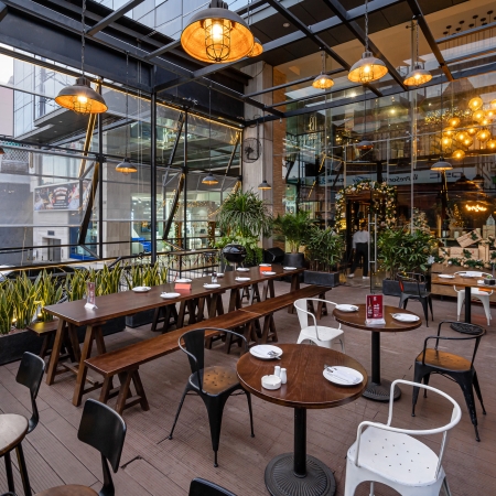 CORNER 308 GRILL & BAR