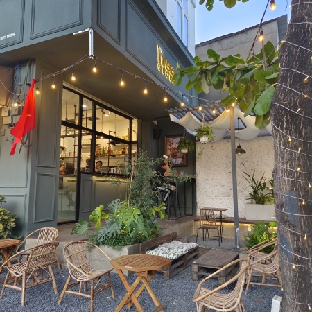 𝐇𝐚𝐝𝐞𝐬 𝐂𝐚𝐟𝐞́ & 𝐆𝐚𝐥𝐥𝐞𝐫𝐲