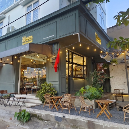 𝐇𝐚𝐝𝐞𝐬 𝐂𝐚𝐟𝐞́ & 𝐆𝐚𝐥𝐥𝐞𝐫𝐲