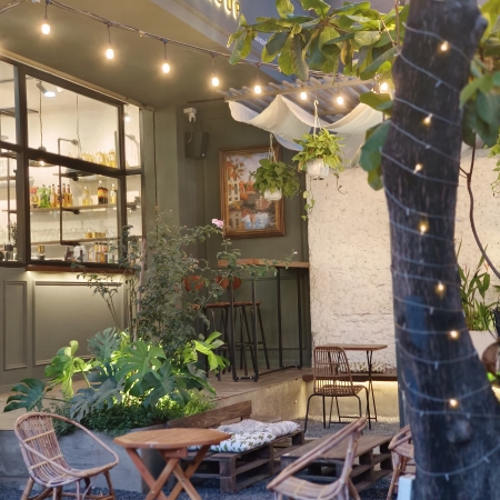 𝐇𝐚𝐝𝐞𝐬 𝐂𝐚𝐟𝐞́ & 𝐆𝐚𝐥𝐥𝐞𝐫𝐲