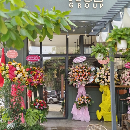 𝐇𝐚𝐝𝐞𝐬 𝐂𝐚𝐟𝐞́ & 𝐆𝐚𝐥𝐥𝐞𝐫𝐲